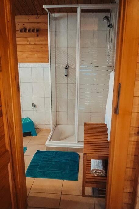 Holzhaus Direkt Am See Priepert Экстерьер фото